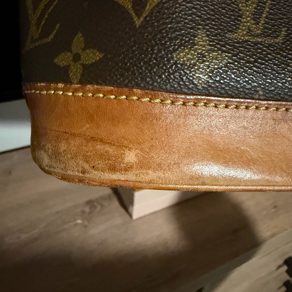 Louis Vuitton Monogram Satchel with Tan Accents - Picture 2 of 7